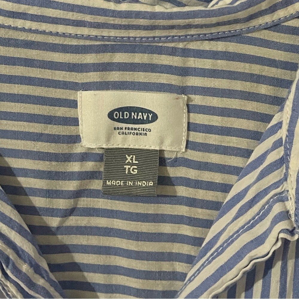 OLD NAVY - button up blouse - Picture 4 of 4